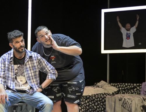 ההצגה "שני משוגעים"