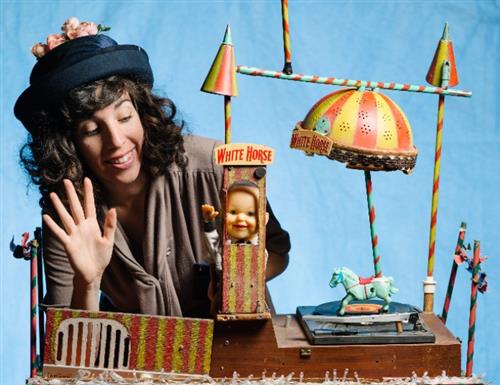 תיאטרון הקרון מציג - מעבר לים