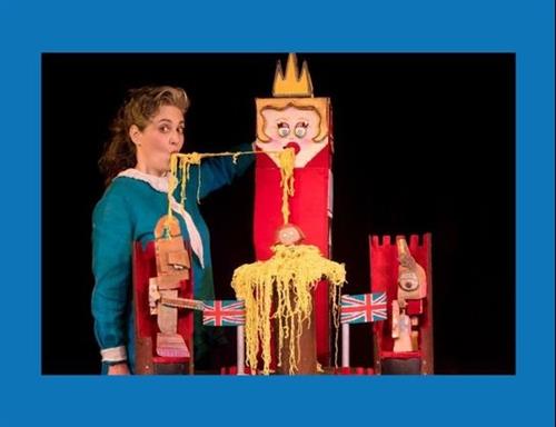 הצגה בספרייה مسرحية بالمكتبة