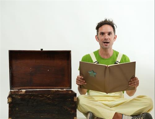 אודי וספר הקסמים - הצגה