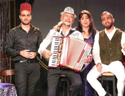 חייו של פאריד אל-אטרש حياة فريد الأطرش