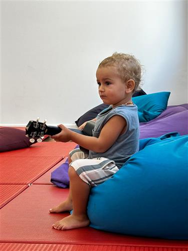 מוזיקה וסיפורונים