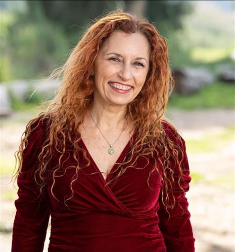 דלישס עפ"י ספרה של ניקי פלגרינו